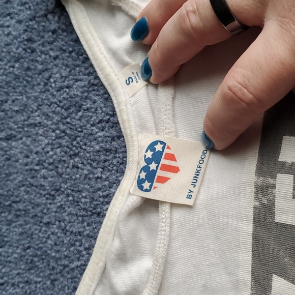 Pink Floyd tank top size small - Picture 3 of 3